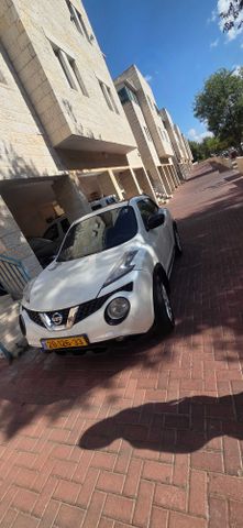 ניסאן ג'וק
