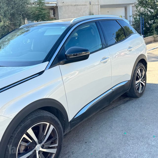 פיג'ו 3008