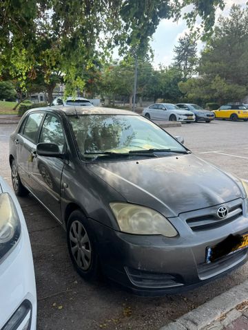 טויוטה קורולה