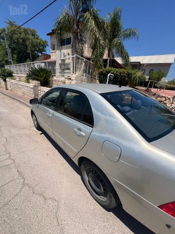 טויוטה קורולה