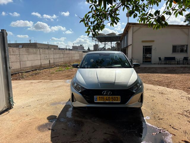 מודעת רכב יונדאי i20