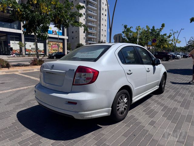 סוזוקי SX4
