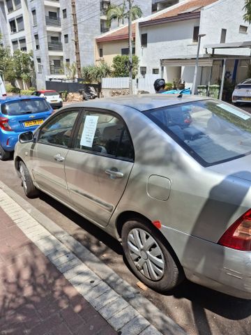 טויוטה קורולה