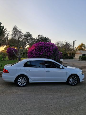 מודעת רכב סקודה סופרב