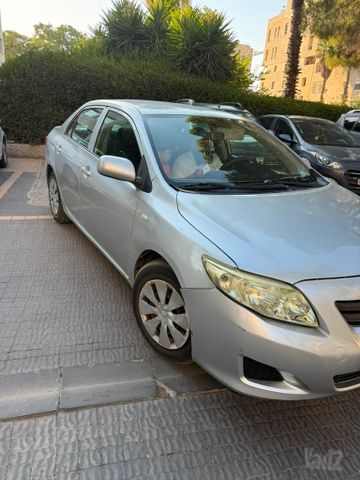 טויוטה קורולה
