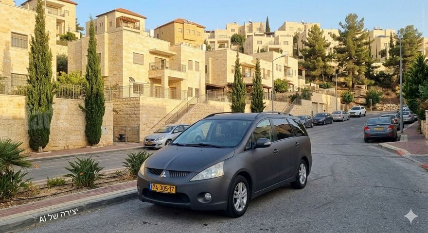 מודעת רכב מיצובישי גרנדיס