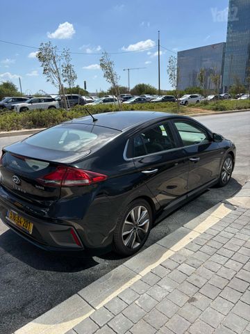 יונדאי איוניק