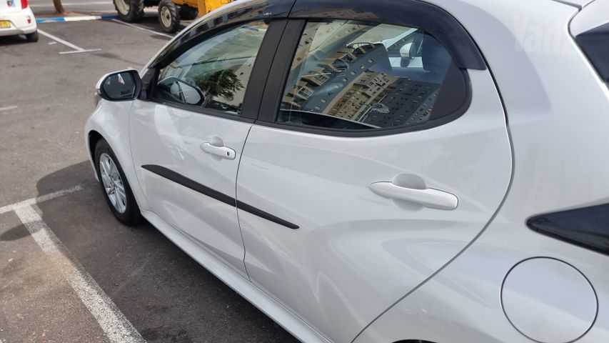 טויוטה יאריס