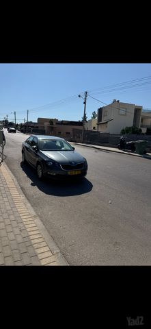 סקודה אוקטביה