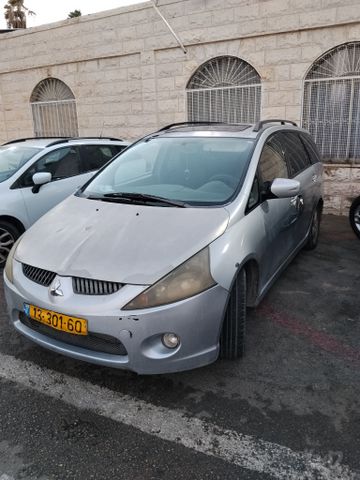 מודעת רכב מיצובישי גרנדיס