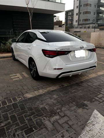 ניסאן סנטרה