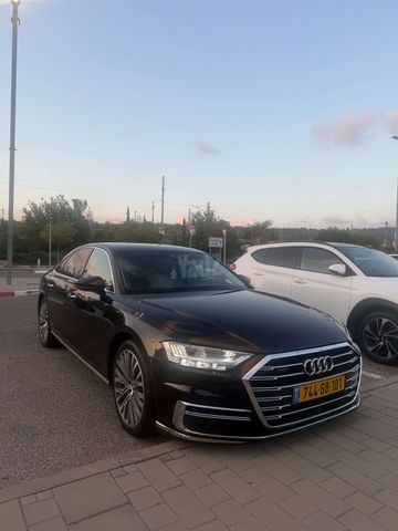 מודעת רכב אאודי A8