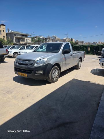 מודעת רכב איסוזו די-מקס