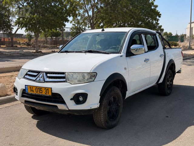 מודעת רכב מיצובישי טרייטון / L200