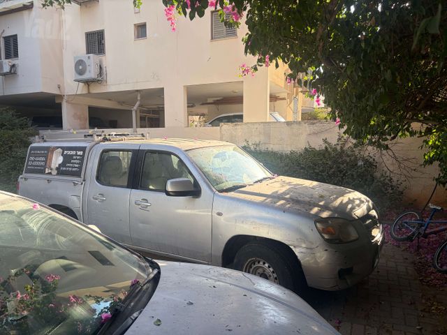 מודעת רכב מאזדה BT-50