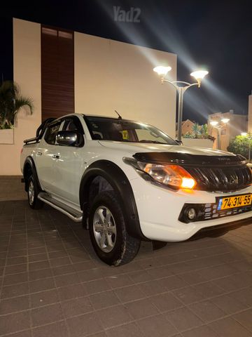 מיצובישי טרייטון / L200