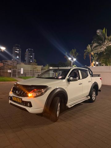מיצובישי טרייטון / L200