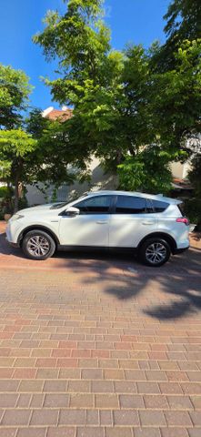טויוטה RAV4