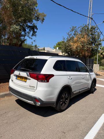 מודעת רכב מיצובישי אאוטלנדר