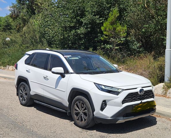 טויוטה RAV4
