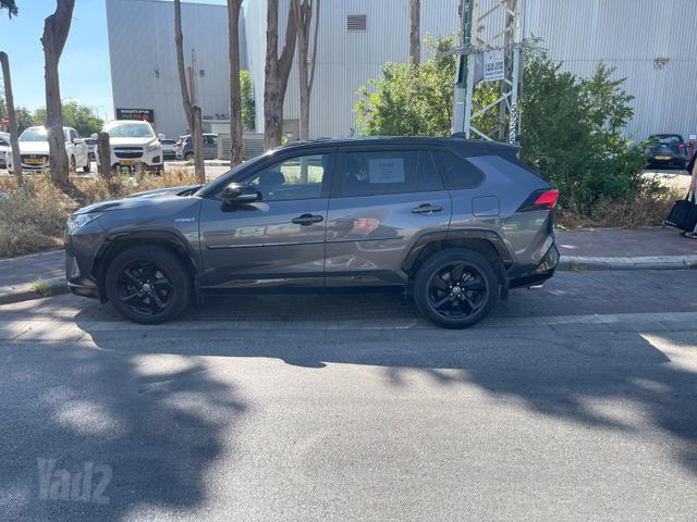 טויוטה RAV4