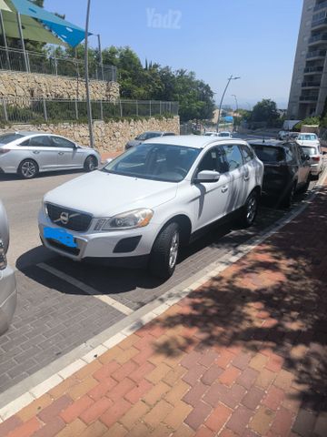 מודעת רכב וולוו XC60