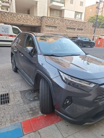 מודעת רכב טויוטה RAV4