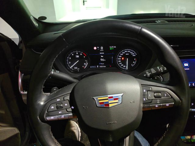 קאדילק XT4