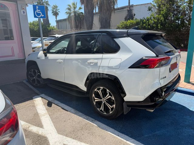 טויוטה RAV4