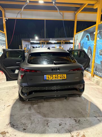 אאודי Q3