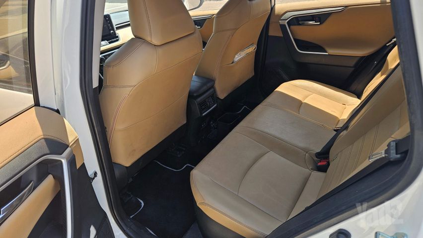 טויוטה RAV4