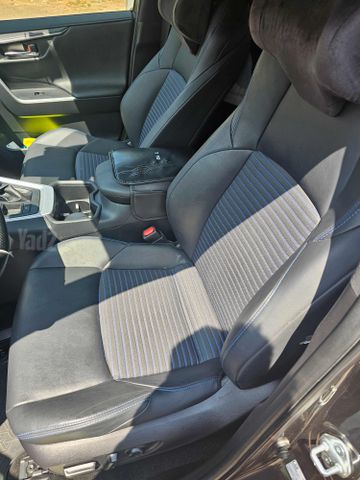 טויוטה RAV4