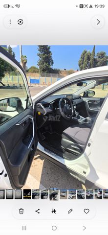 טויוטה RAV4