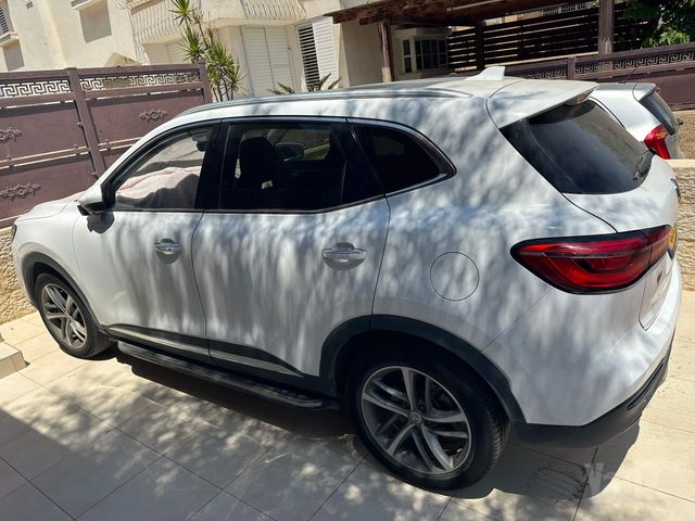 אם ג'י EHS PHEV