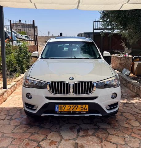 ב מ וו X3