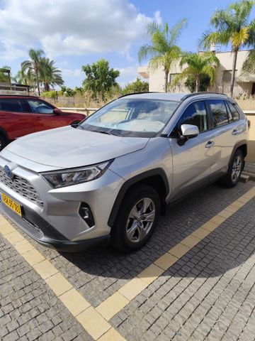 טויוטה RAV4