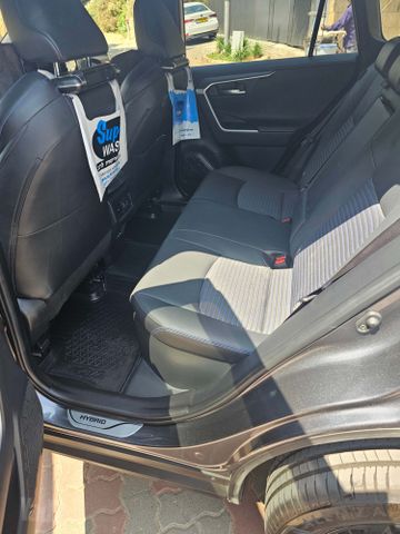 טויוטה RAV4