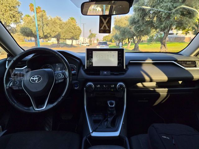 טויוטה RAV4