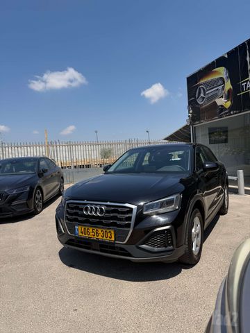 אאודי Q2