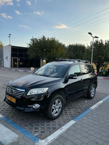 מודעת רכב טויוטה RAV4