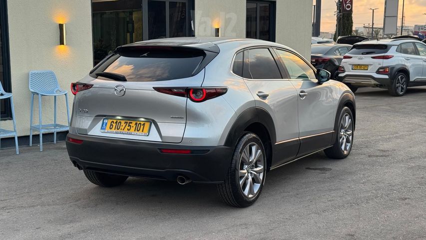 מאזדה CX-30