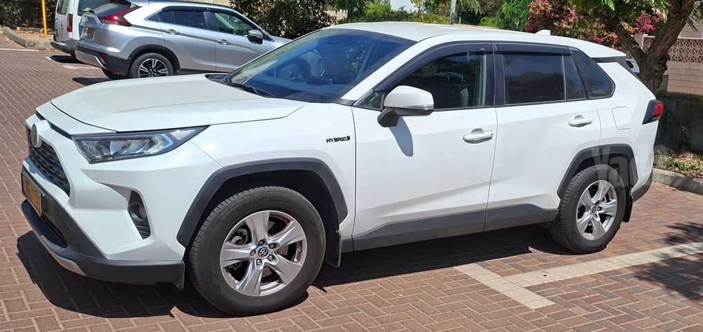 מודעת רכב טויוטה RAV4