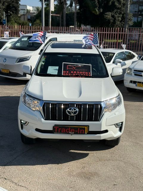 טויוטה לנד קרוזר