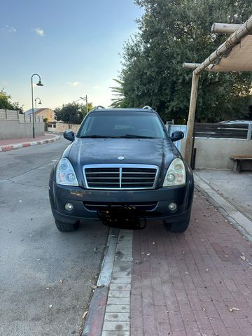מודעת רכב סאנגיונג רקסטון