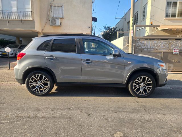 מיצובישי ASX