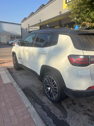 ג'יפ קומפאס