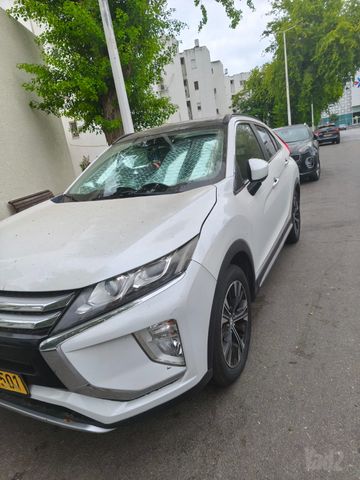 מודעת רכב מיצובישי אקליפס קרוס