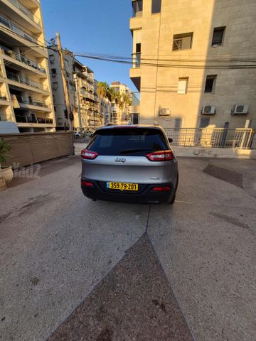 ג'יפ צ'ירוקי