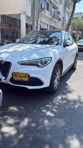 מודעת רכב אלפא רומיאו סטלביו