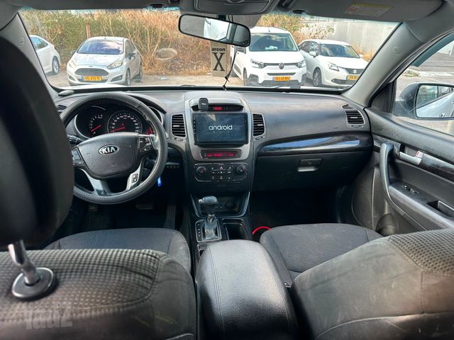 קיה סורנטו